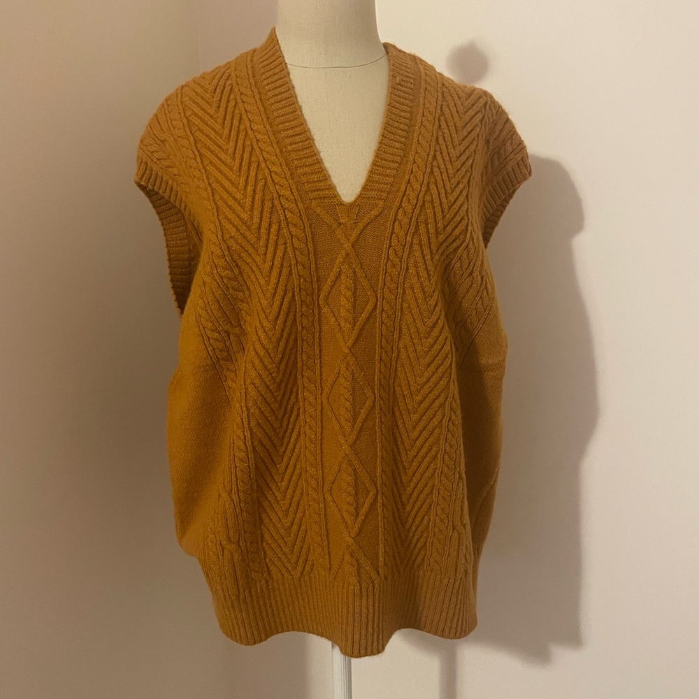 Cable Knit Sweater V-neck